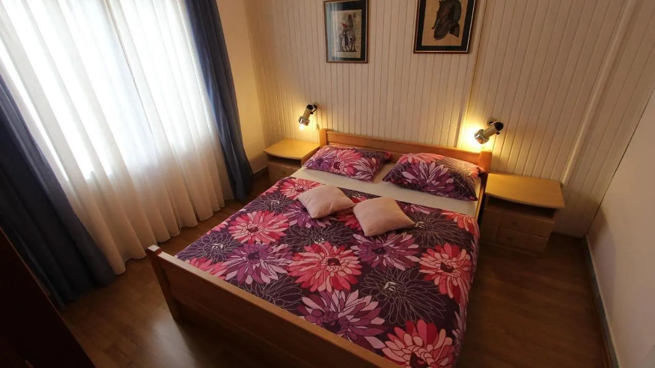 Apartment Malinska, Krk 12  Malinska