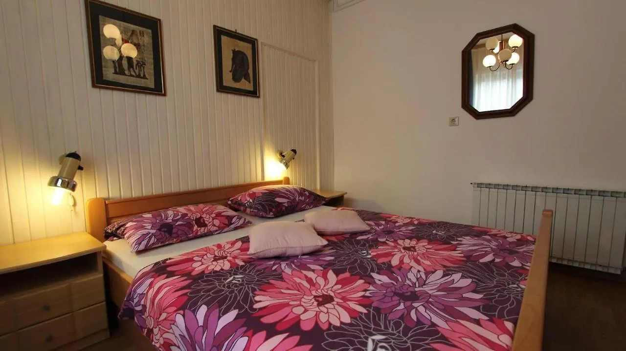 Apartment Malinska, Krk 12 0*, Malinska Hırvatistan